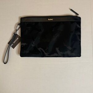 New Michael Kors Travel Pouch Black Camouflage